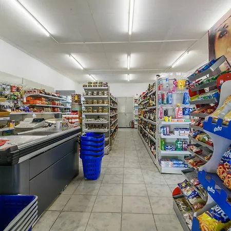 Pitsoni אתר קמפינג סיקיה