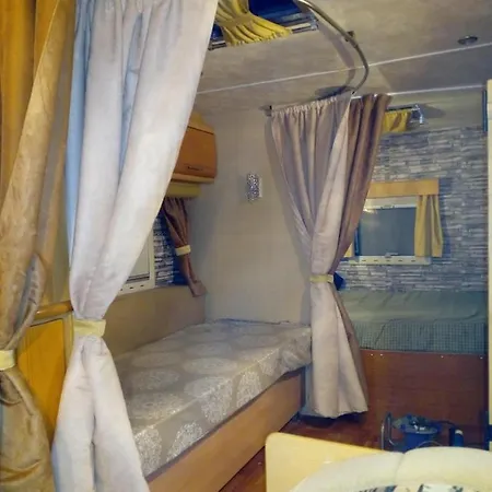 Kamp alanı Pitsoni